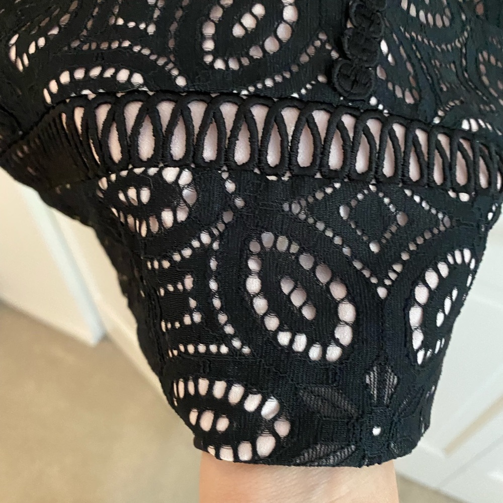 Black lace Lilly dress - Picture 3 of 4